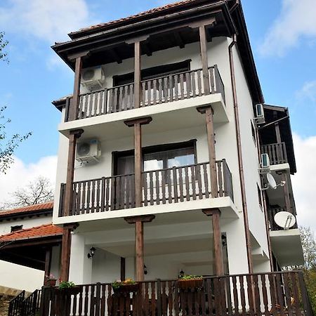 Family Hotel And Restaurant Plamena Oreshak  Esterno foto