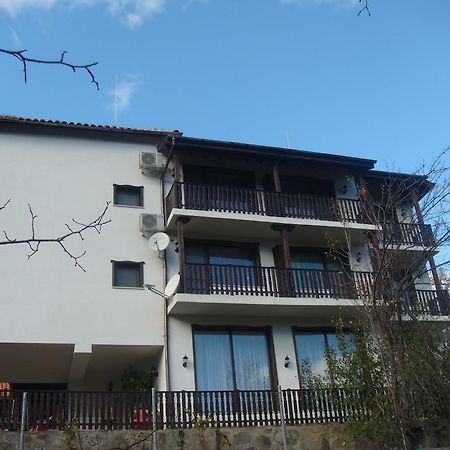 Family Hotel And Restaurant Plamena Oreshak  Esterno foto