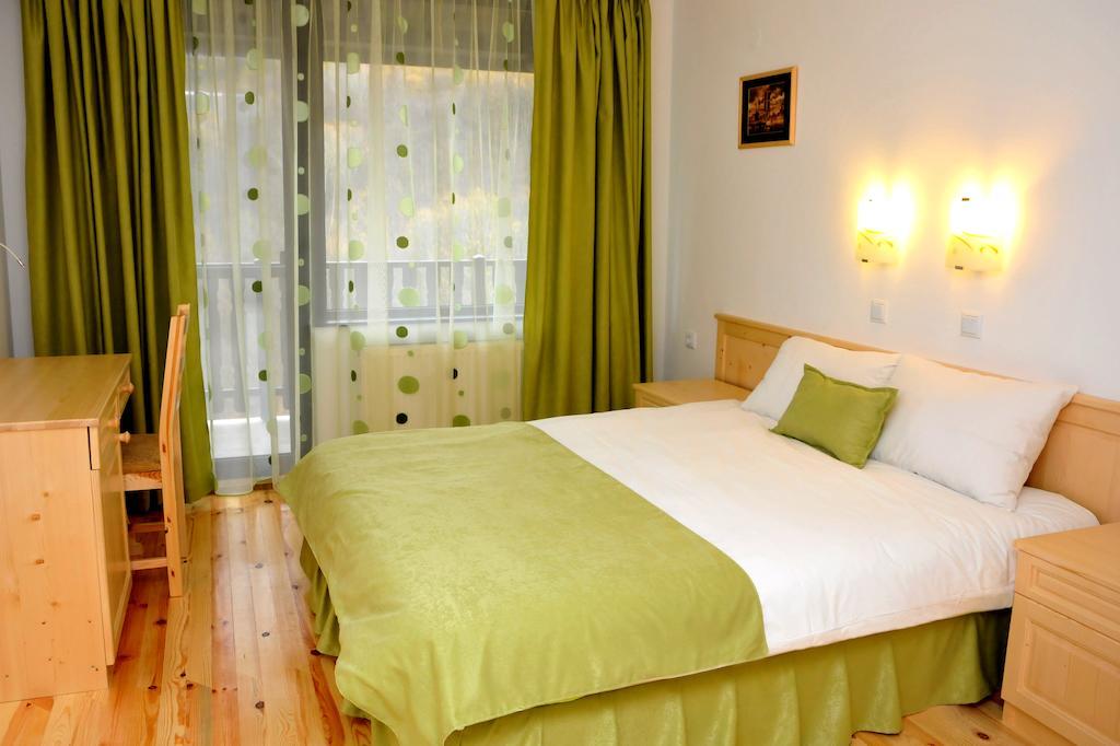 Family Hotel And Restaurant Plamena Oreshak  Camera foto